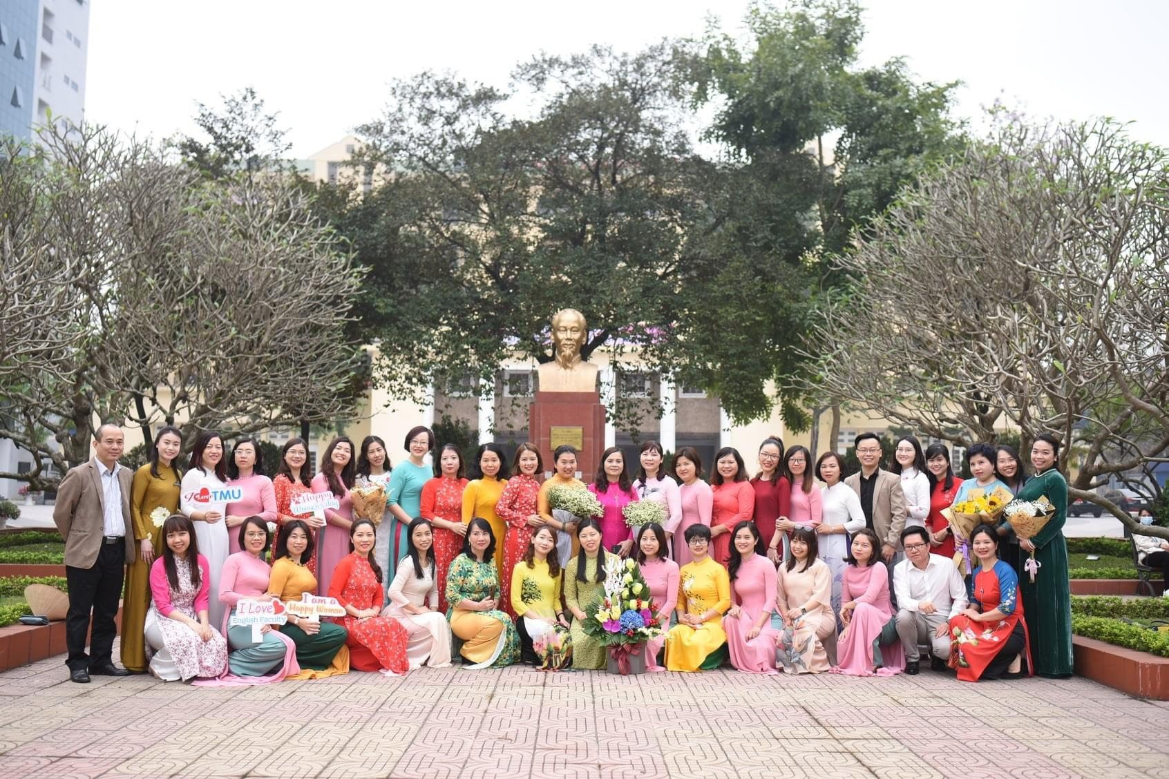 CHIẾN LƯỢC PHÁT TRIỂN KHOA TIẾNG ANH GIAI ĐOẠN 2021 - 2025, TẦM NHÌN 2030