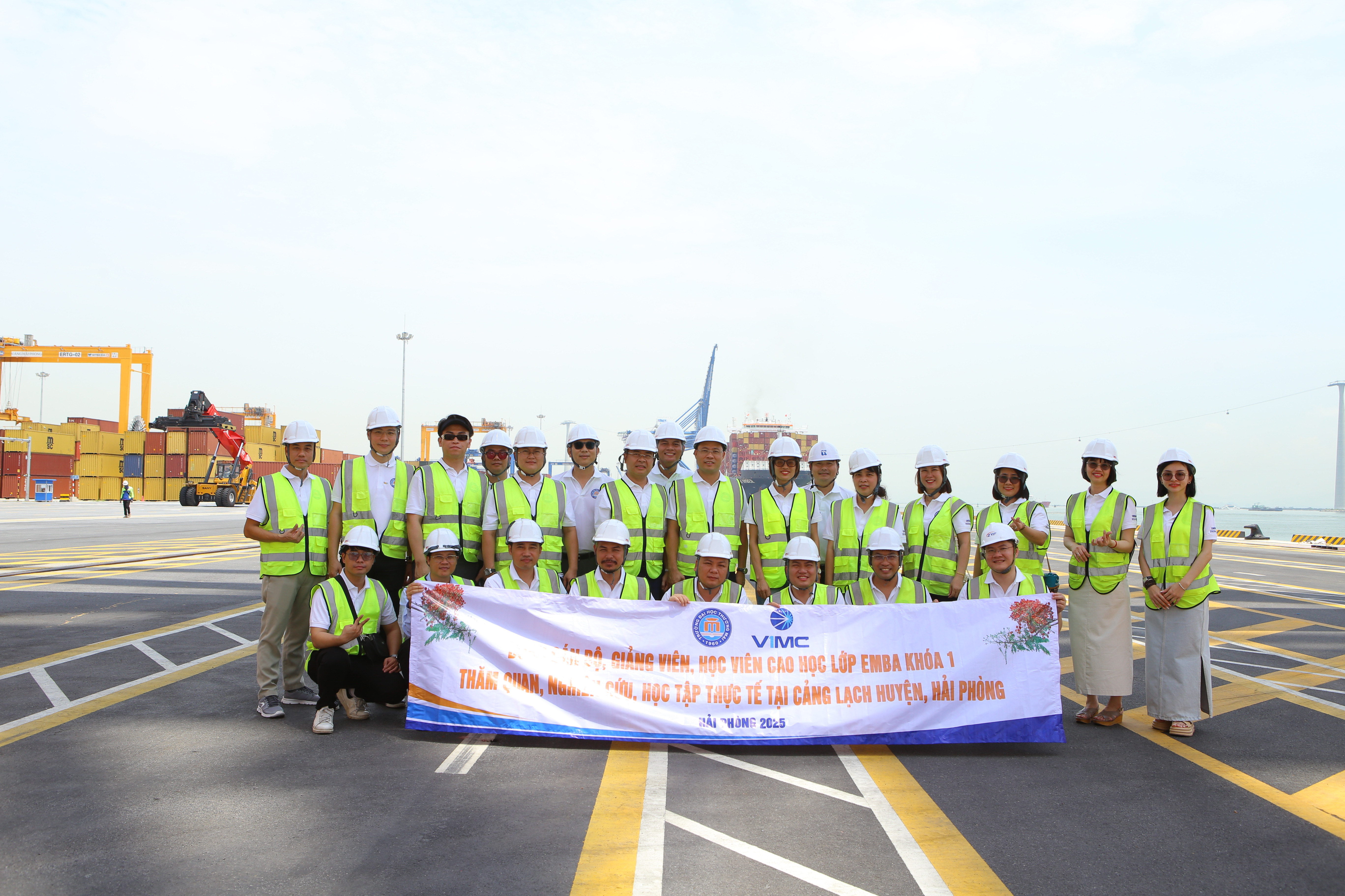 Chuyên đề thực tế: Chuyển đổi số trong hoạt đông Logistics tại cảng Hải Phòng