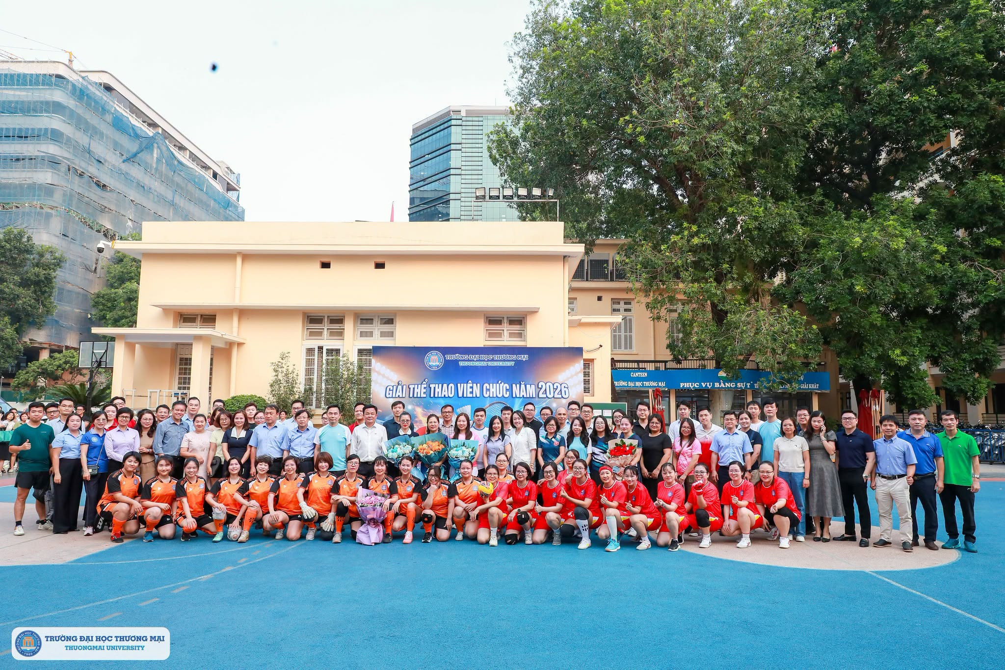 Khai mạc và thi đấu Giải thể thao Viên chức Trường Đại học Thương mại năm 2026